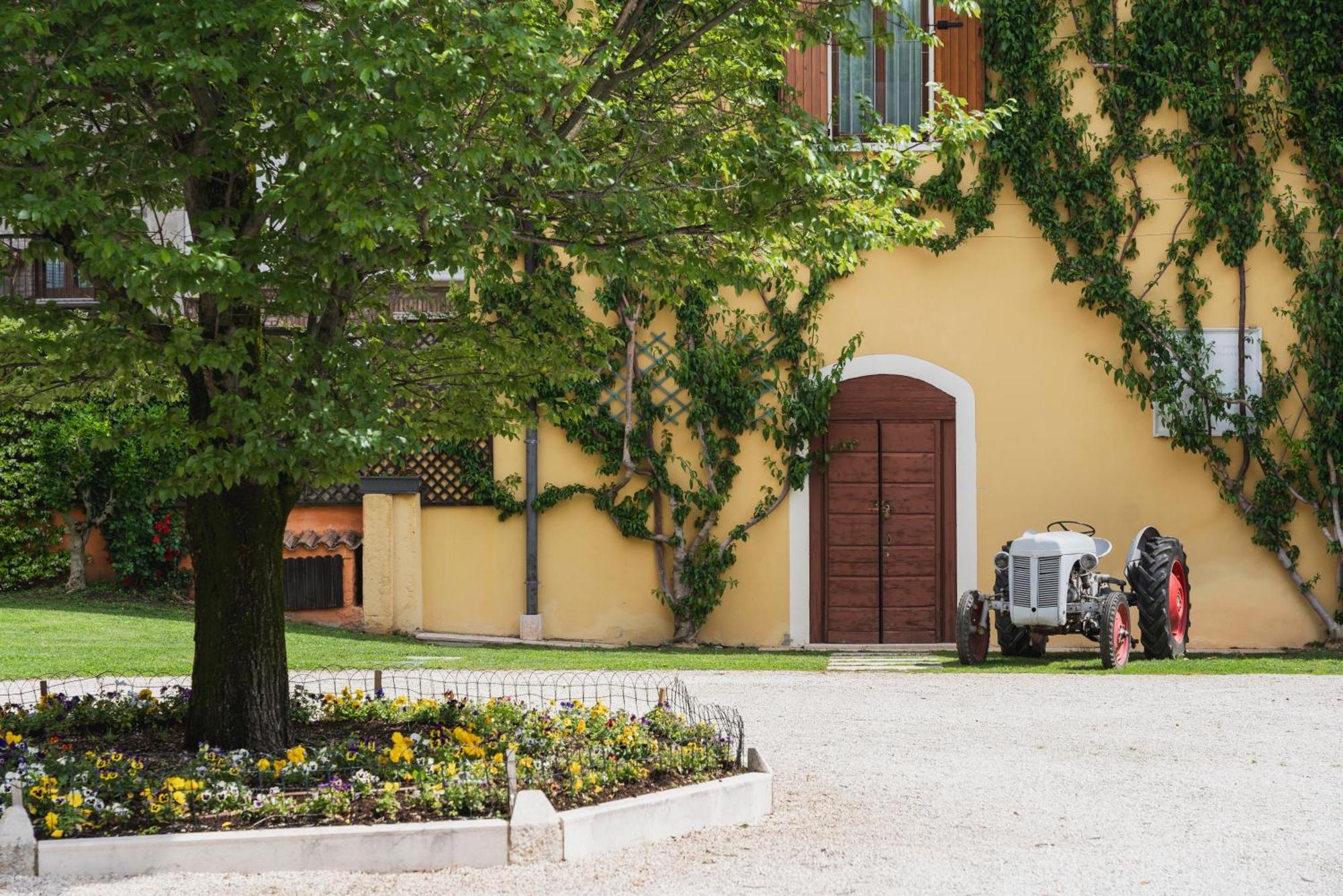 Agriturismo La Filanda マネルバ・デル・ガルダ エクステリア 写真