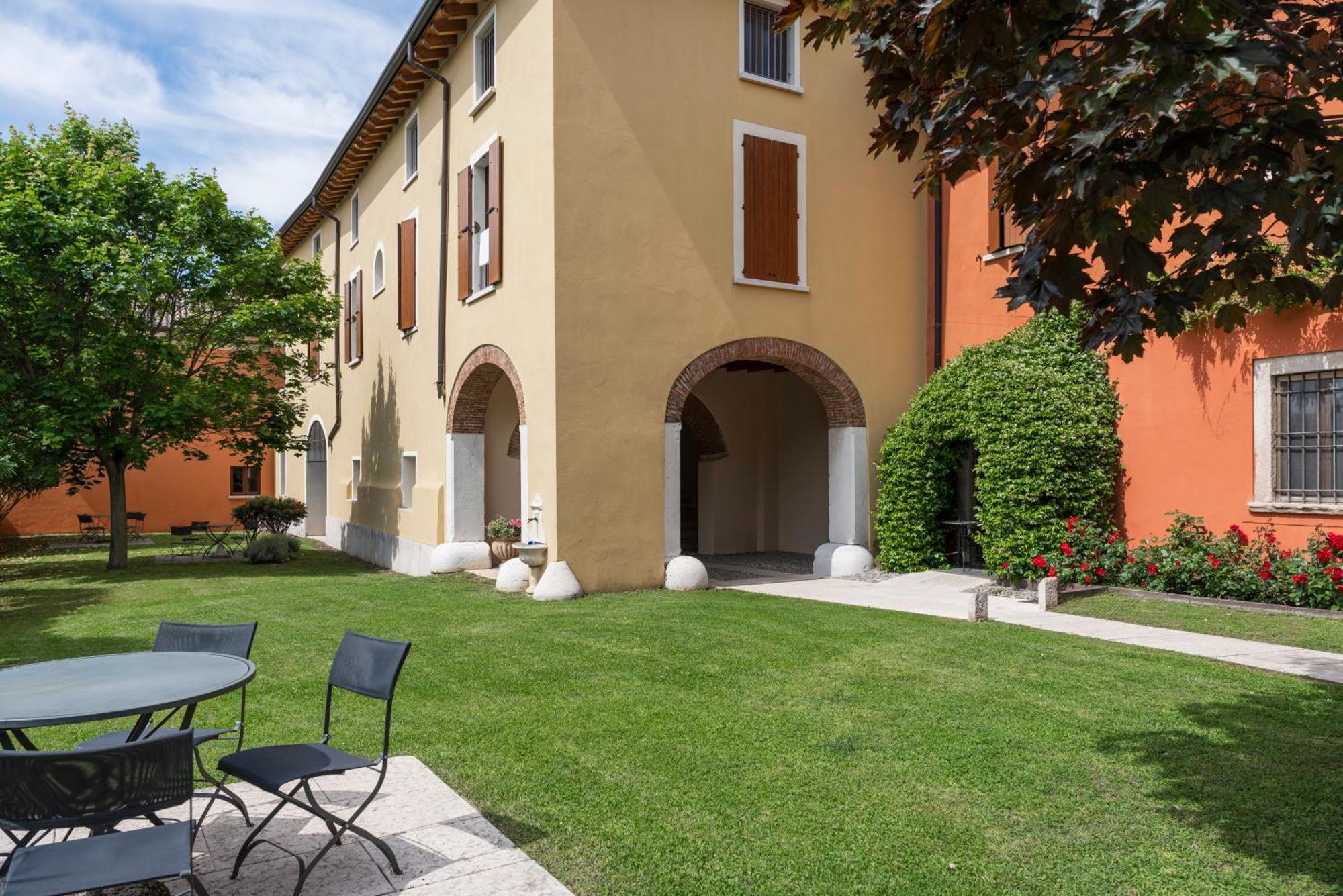 Agriturismo La Filanda マネルバ・デル・ガルダ エクステリア 写真