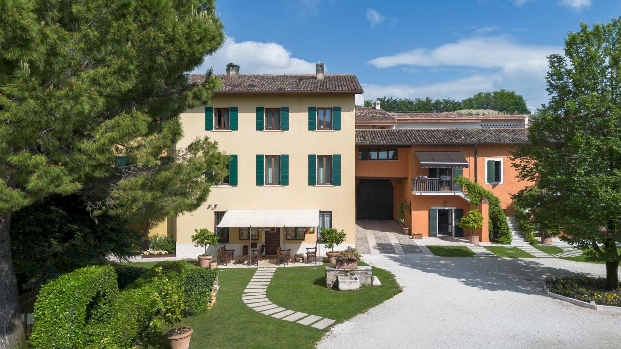 Agriturismo La Filanda マネルバ・デル・ガルダ エクステリア 写真